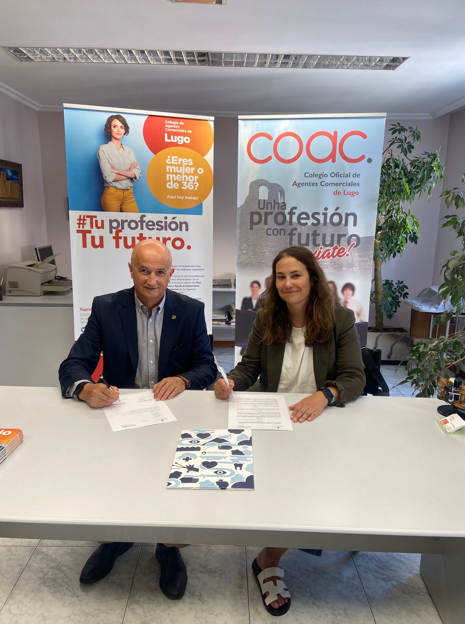 Convenio de colaboración entre el Colegio Oficial de Agentes Comerciales de Lugo y Mourín Salud, Clínica de Especialidades Médicas